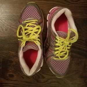 Asics running shoes size 6